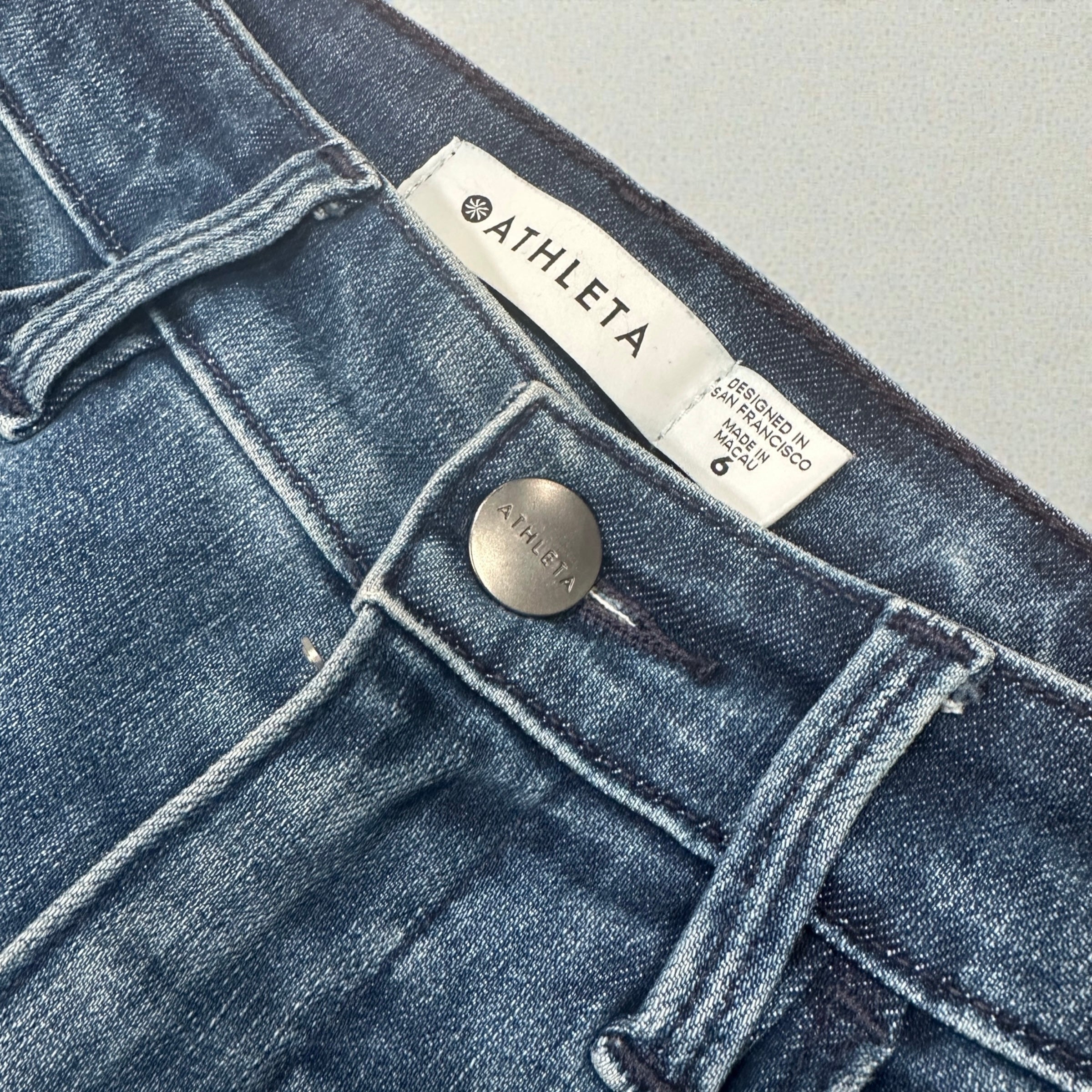 Size 6 - Athleta Jeans