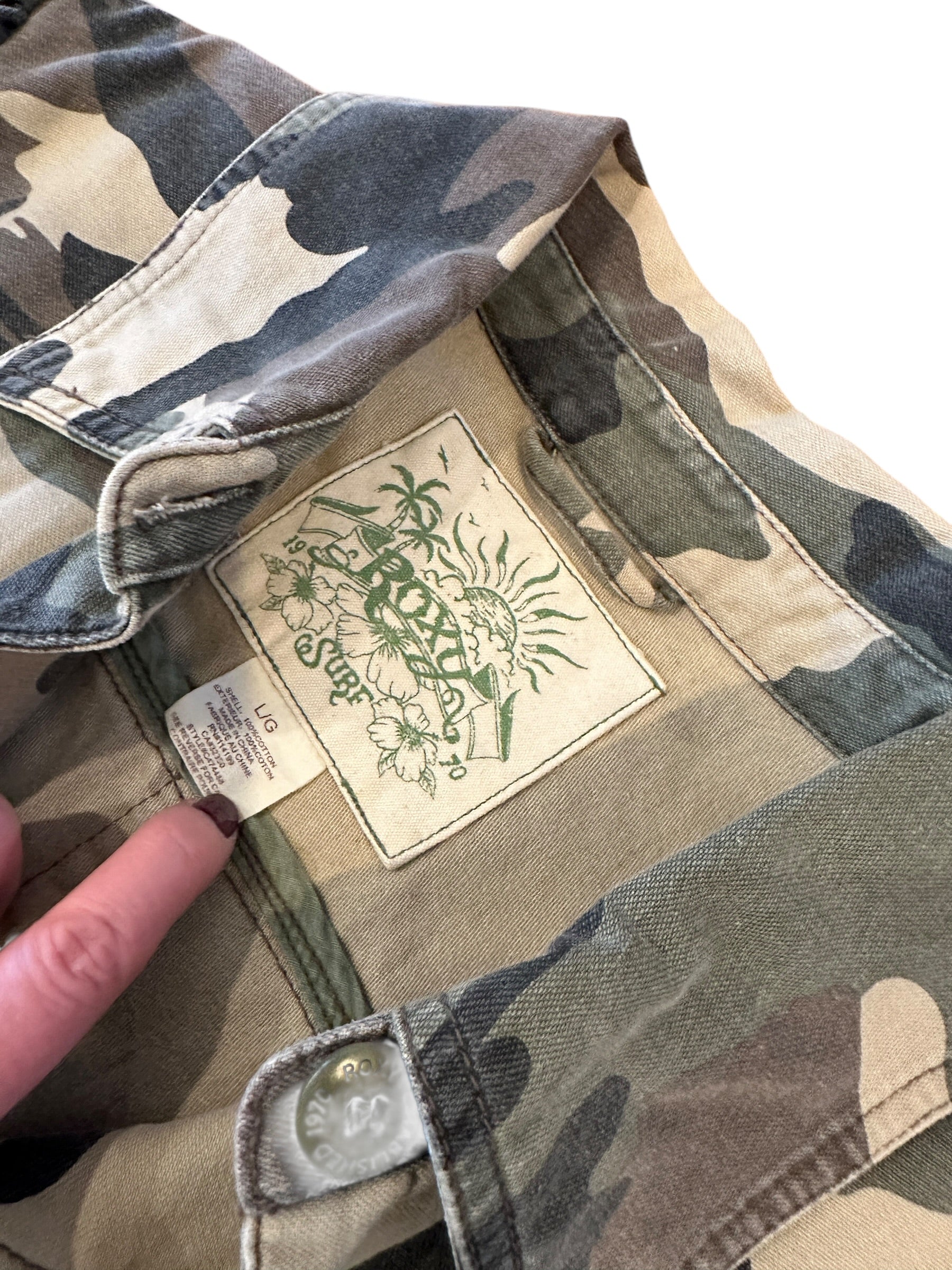 Size Large - Roxy Camo Jacket