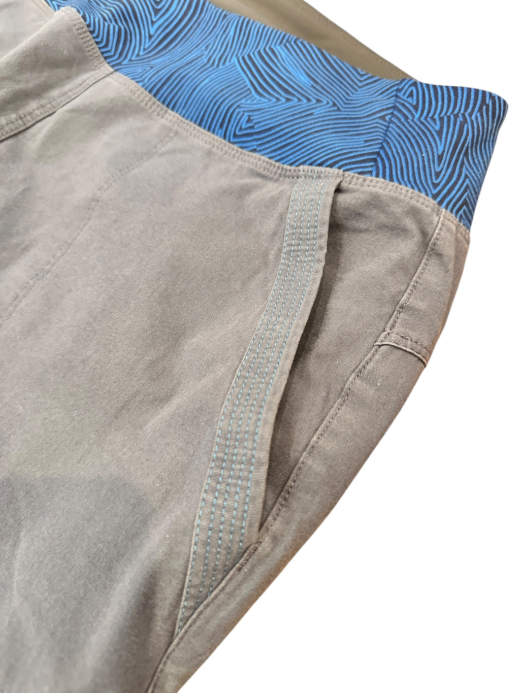 Size 4 - Patagonia Elastic Waist Active Pants with Pockets