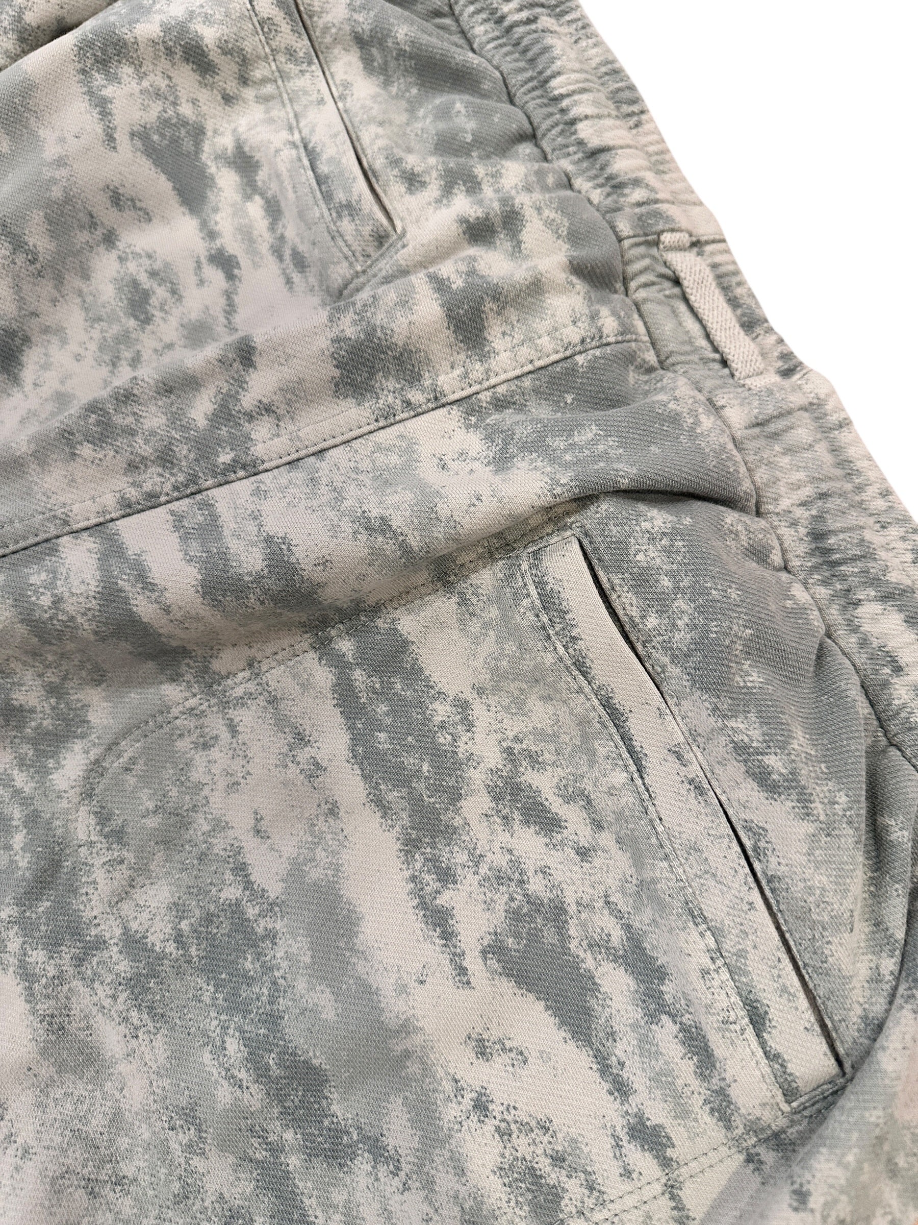 Size Large - Athleta Joggers with Pockets
