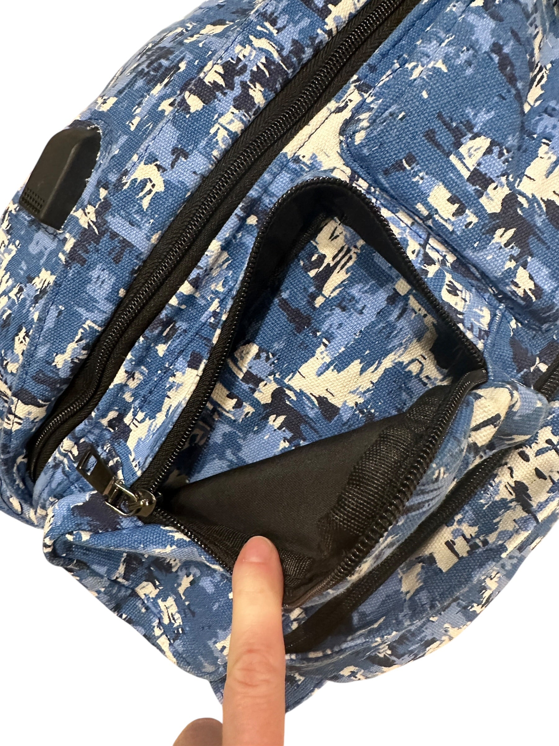 NuPouch Crossbody Bag with USB